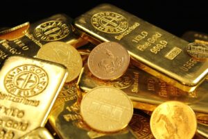 Gold after PCE: “PCE stays at 2.6%—does sticky core keep bullion bid?”